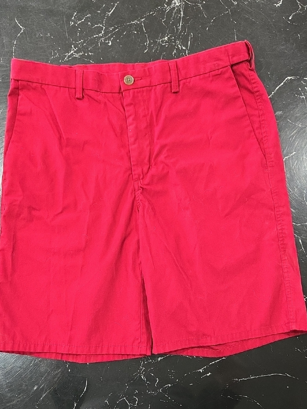 Men's Haggar Bright Red Flat-Front Cotton Shorts Size 34